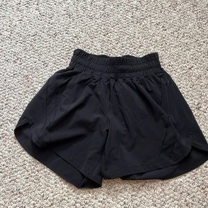 LULULEMON Black Shorts